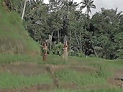Documentary Bali Goin Topless Video